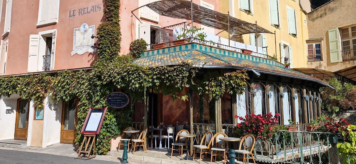 Hôtel - Restaurant Le Relais: destination wedding venue in 04360 Moustiers-Sainte-Marie, France