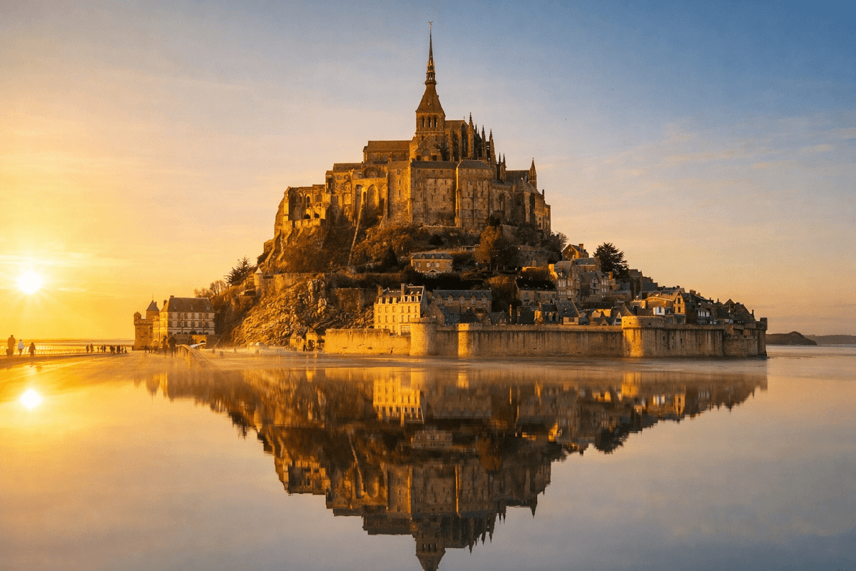 Hôtel - restaurant Les Treize Assiettes - Baie du Mont-Saint-Michel: destination wedding venue in 50300 Le Val-Saint-Père, France