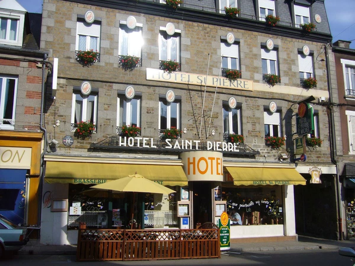 Hôtel restaurant Saint-Pierre — destination wedding venue in 50800 Villedieu-les-Poêles-Rouffigny, France