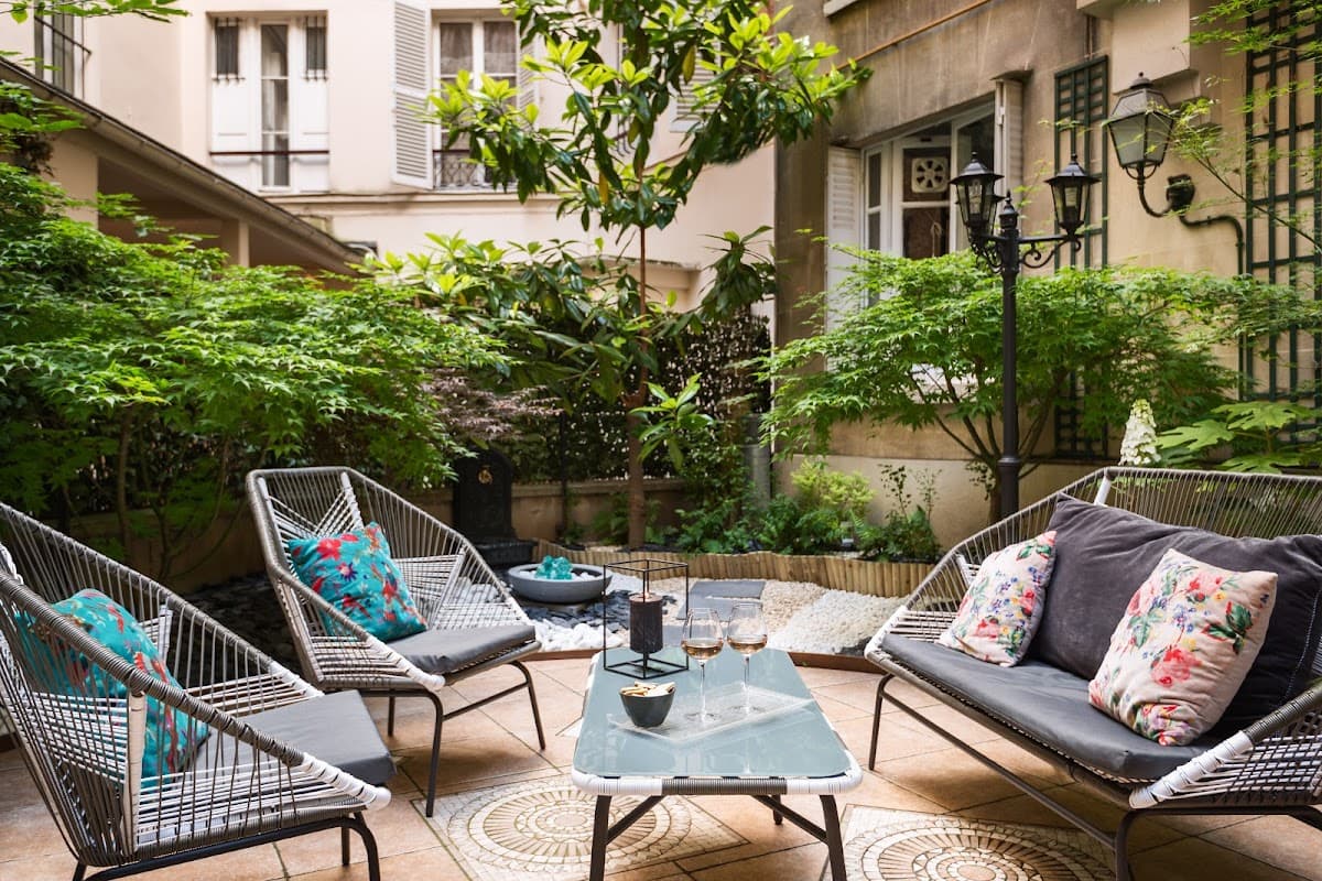 Hôtel Villa Nicolo - Tour Eiffel: destination wedding venue in 75116 Paris, France