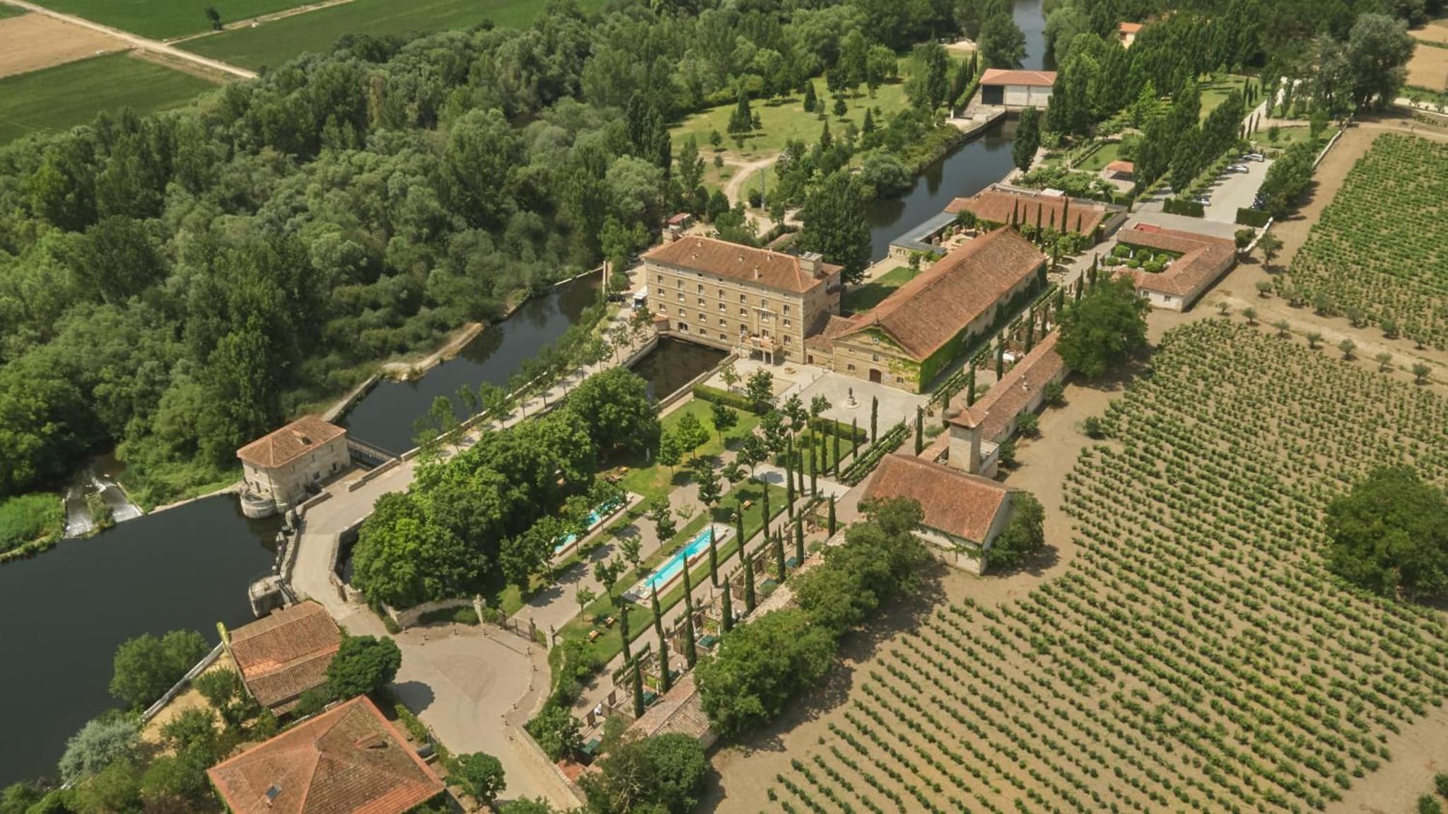 Hacienda Zorita Wine Hotel - Small Luxury Hotels, wedding venue in Valverdón, Spain