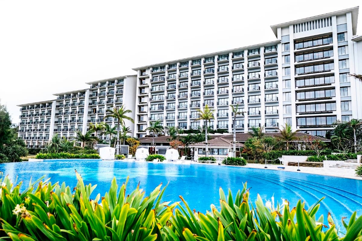 Halekulani Okinawa: destination wedding venue in Okinawa 904-0401, Japan