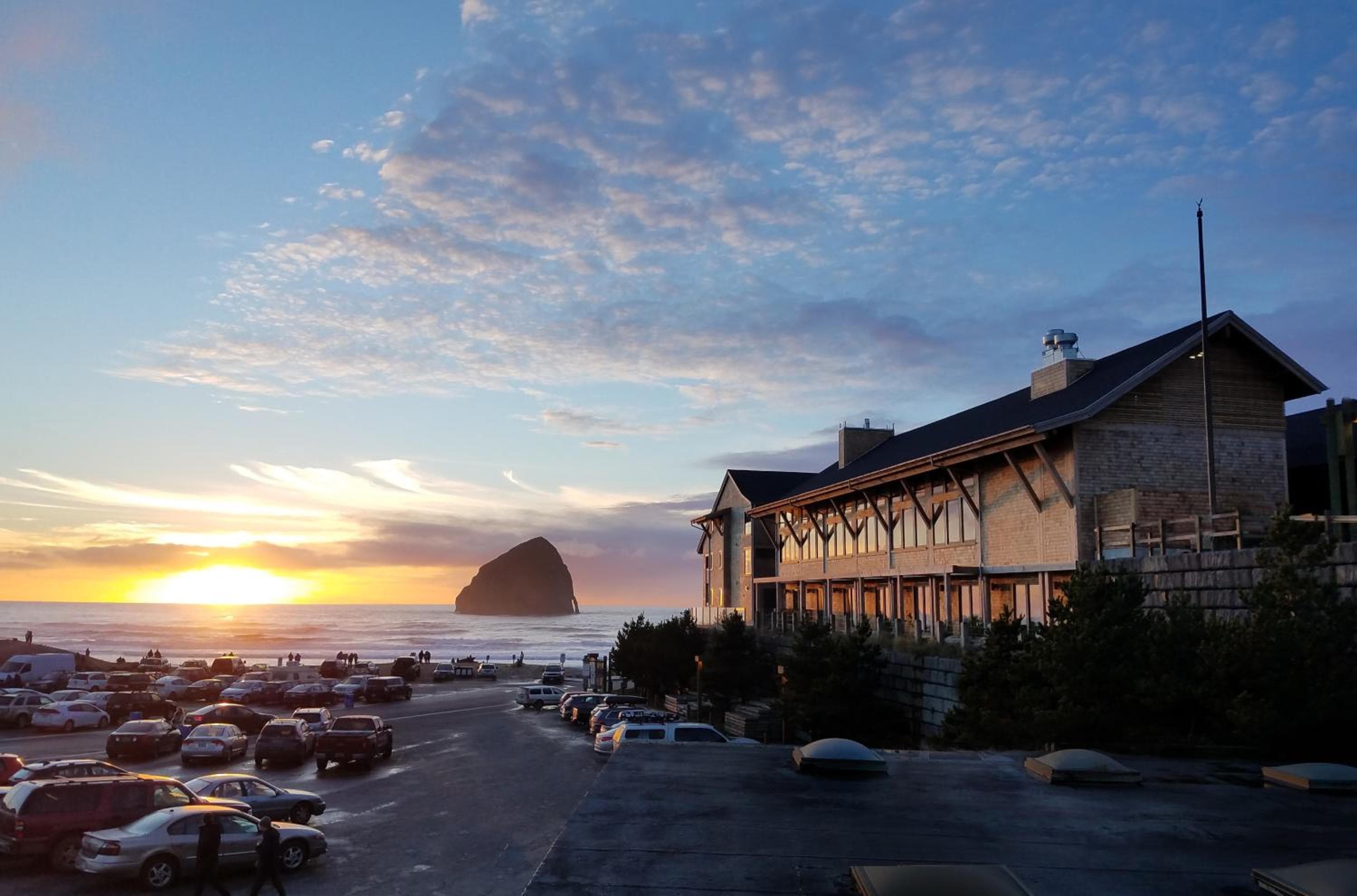 Headlands Coastal Lodge & Spa, wedding venue in Pacific City, United States