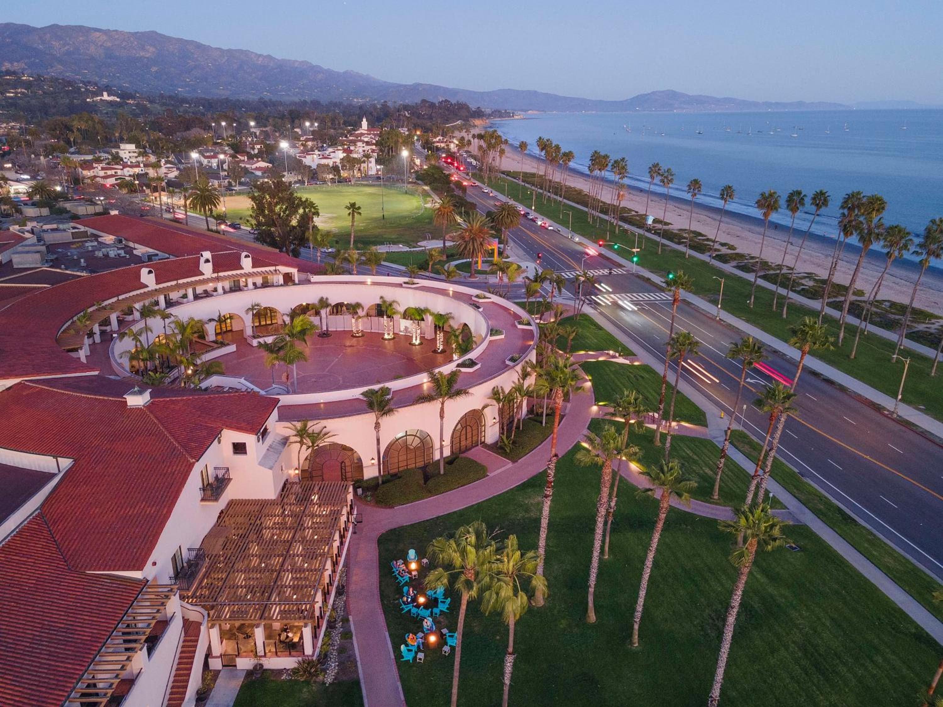 Hilton Santa Barbara Beachfront Resort, wedding venue in Santa Barbara, United States