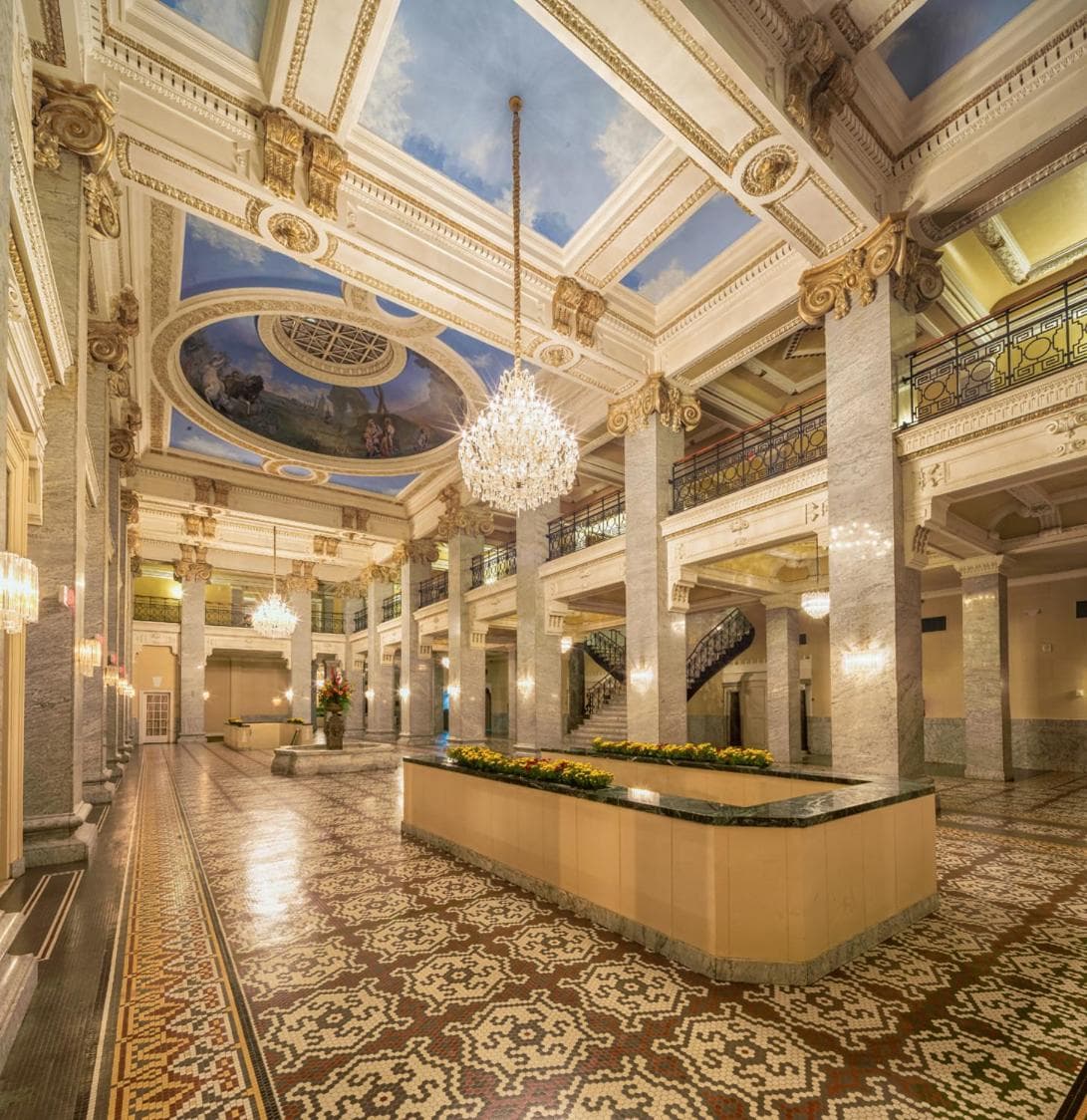 Hotel Bentley, wedding venue in Alexandria, United States