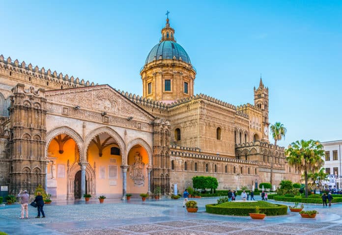 Hotel City Center Palermo: destination wedding venue in 90139 Palermo PA, Italy