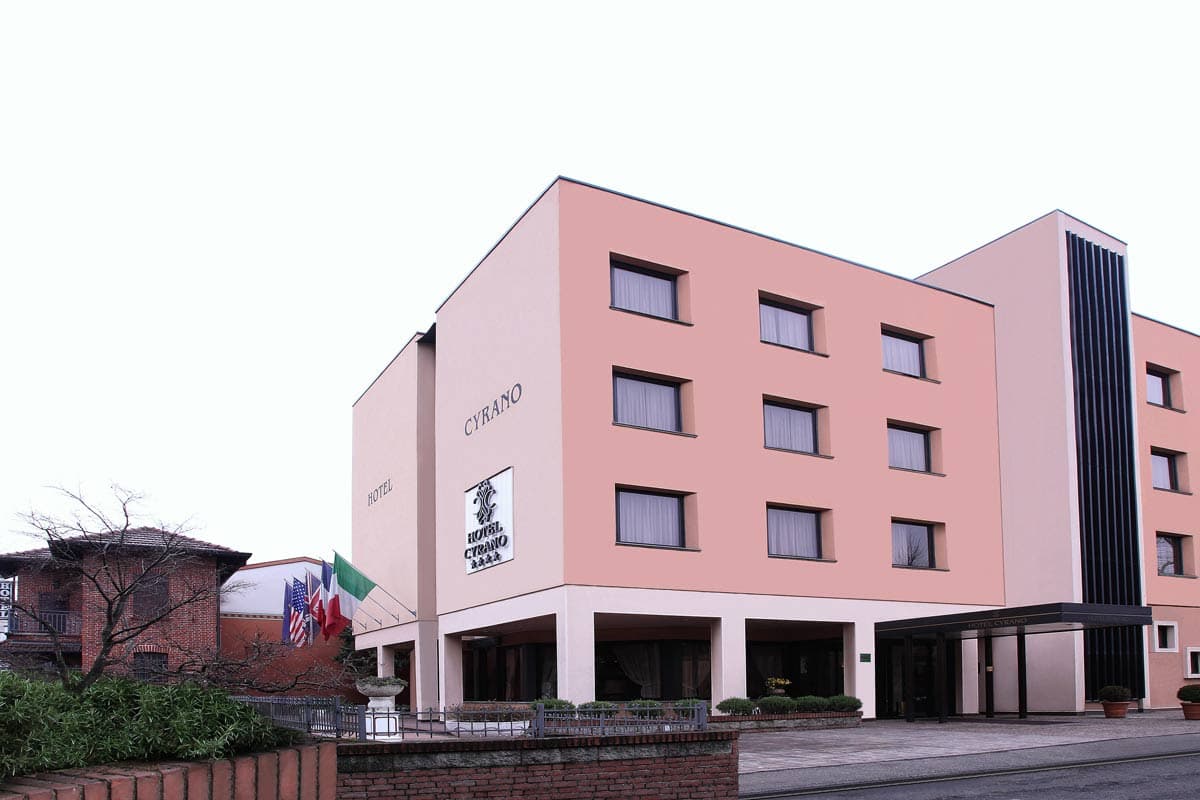 Hotel Cyrano: destination wedding venue in 21047 Saronno VA, Italy