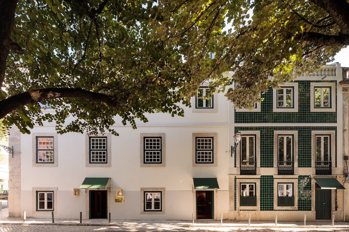 Hotel das Amoreiras: destination wedding venue in 1250-020 Lisboa, Portugal