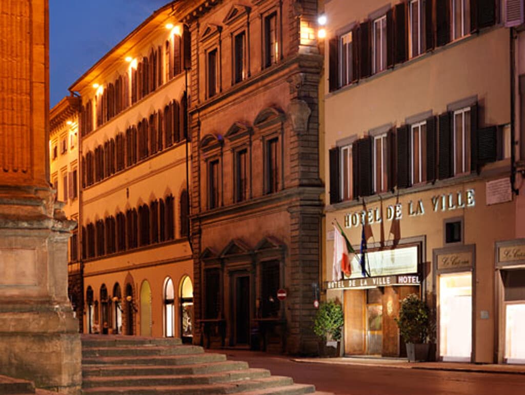 Hotel De La Ville: destination wedding venue in 50123 Firenze FI, Italy