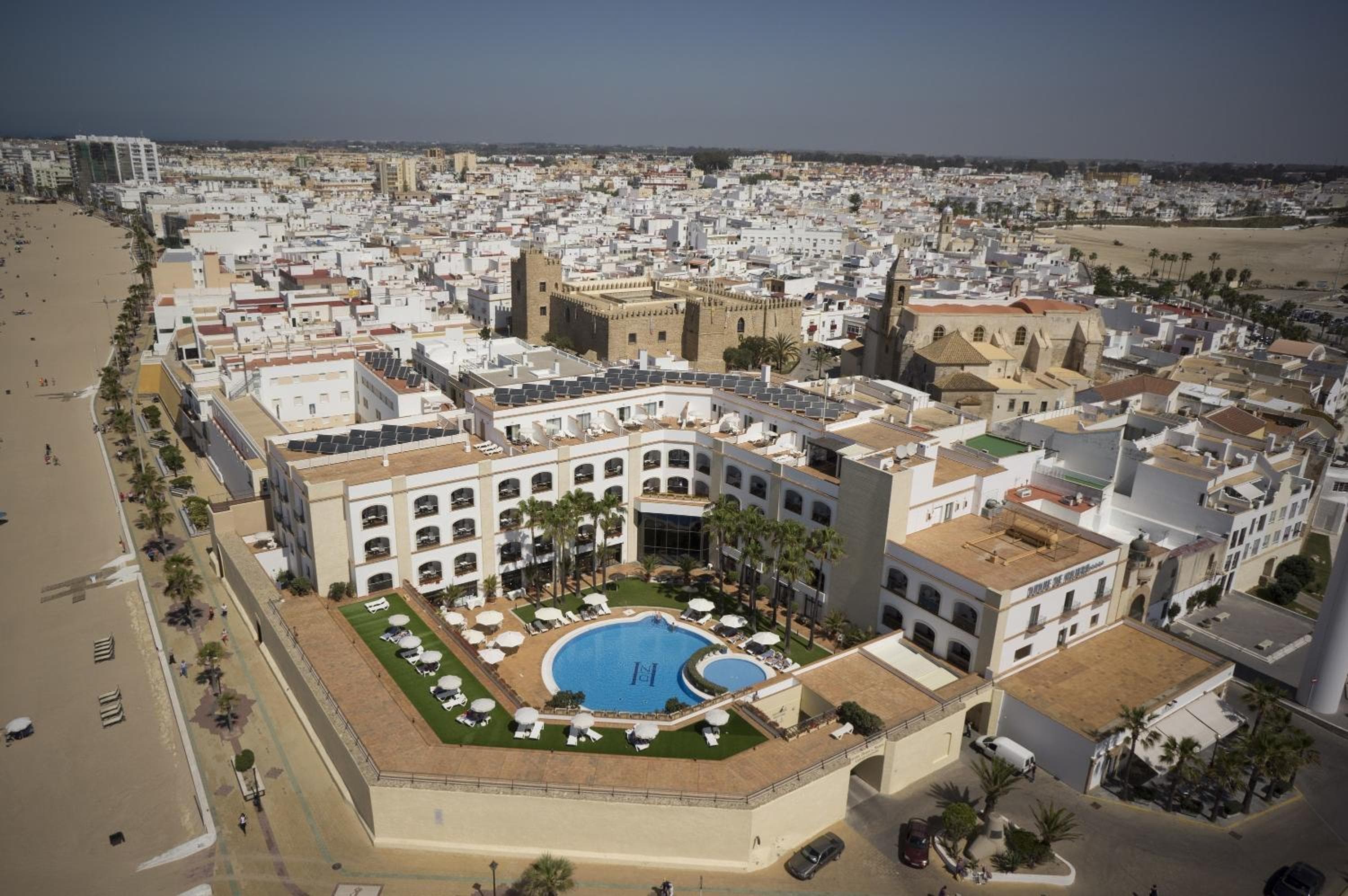 Hotel Duque de Najera, wedding venue in Rota, Spain
