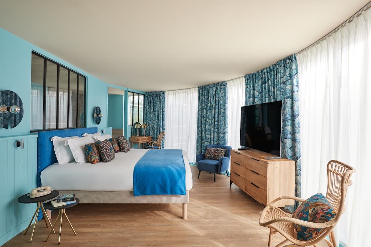 Hotel Indigo Bordeaux Centre Chartrons by IHG: destination wedding venue in 33000 Bordeaux, France