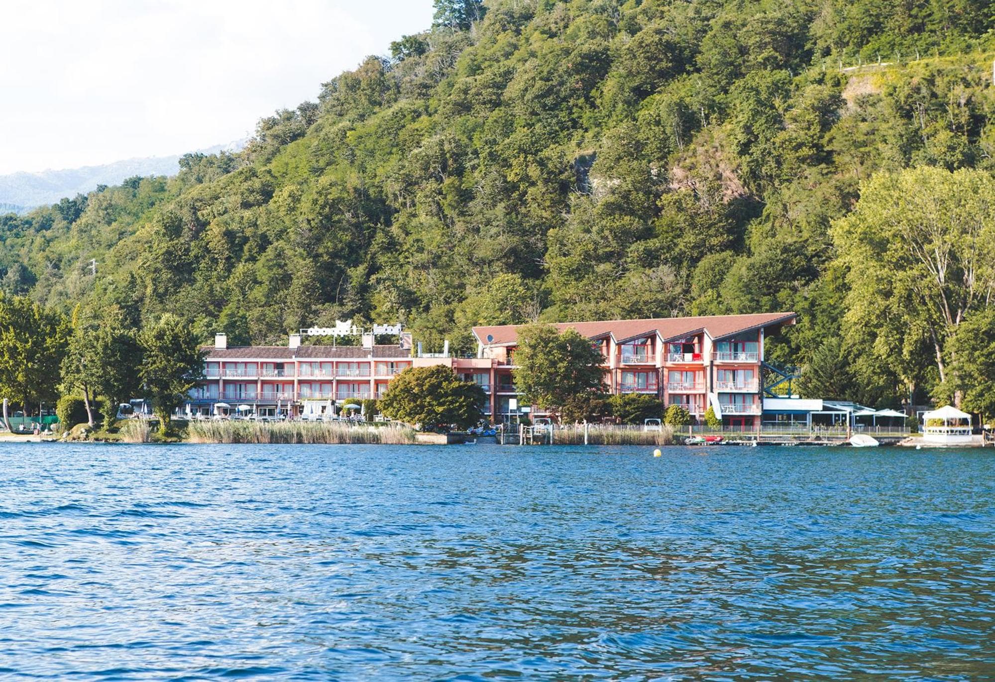 Hotel L'Approdo, wedding venue in Pettenasco, Italy