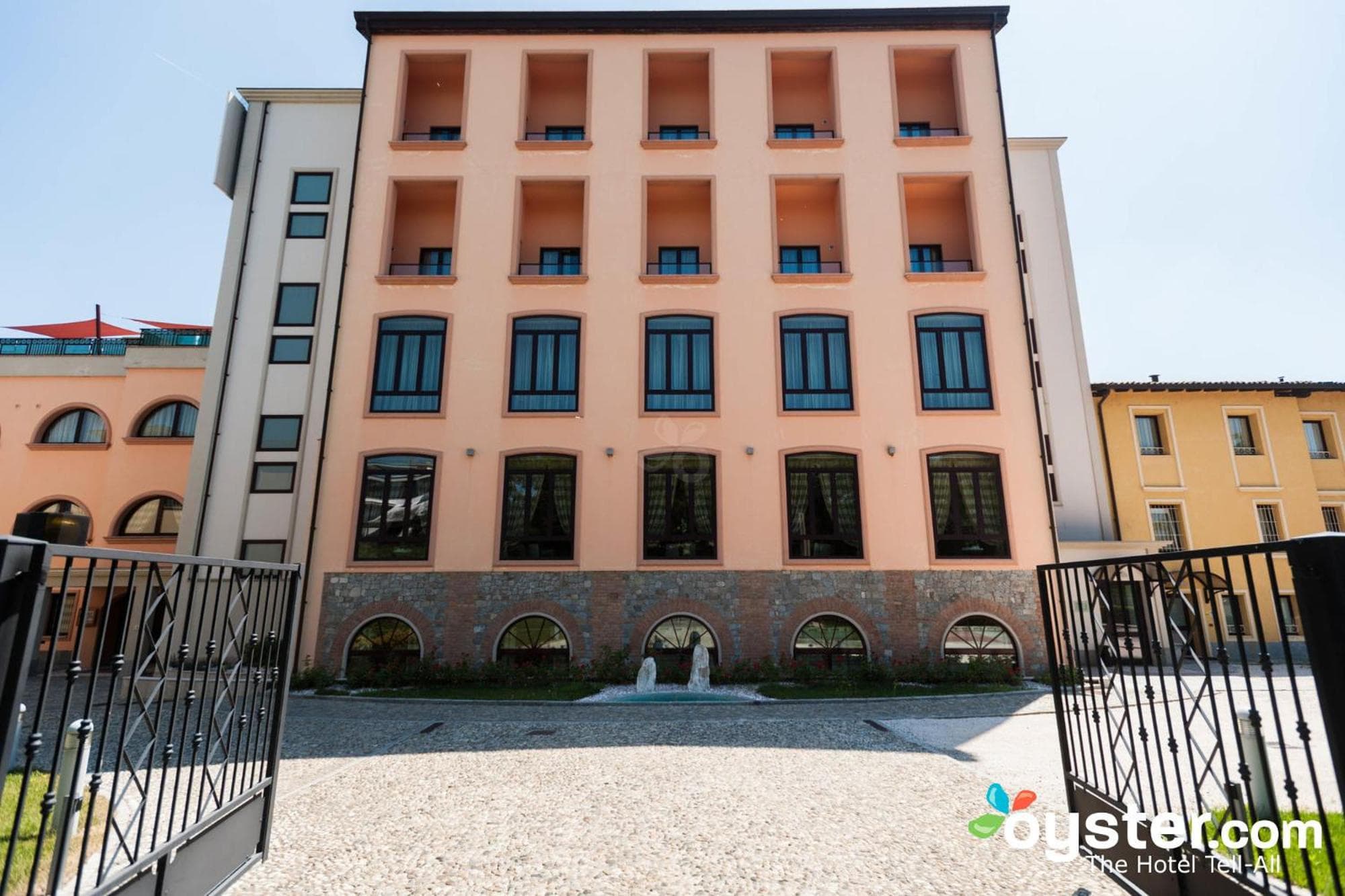 Hotel La Cartiera, wedding venue in Vignola, Italy