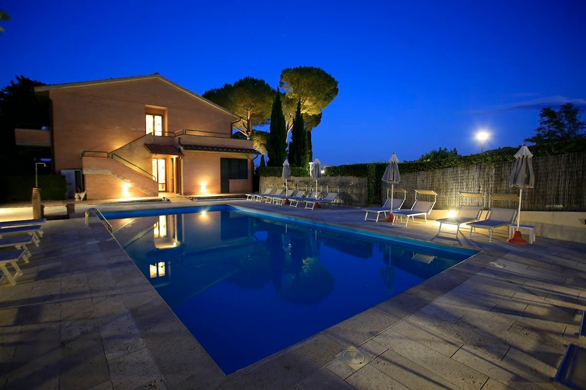 Hotel le Colline: destination wedding venue in 53037 San Gimignano SI, Italy