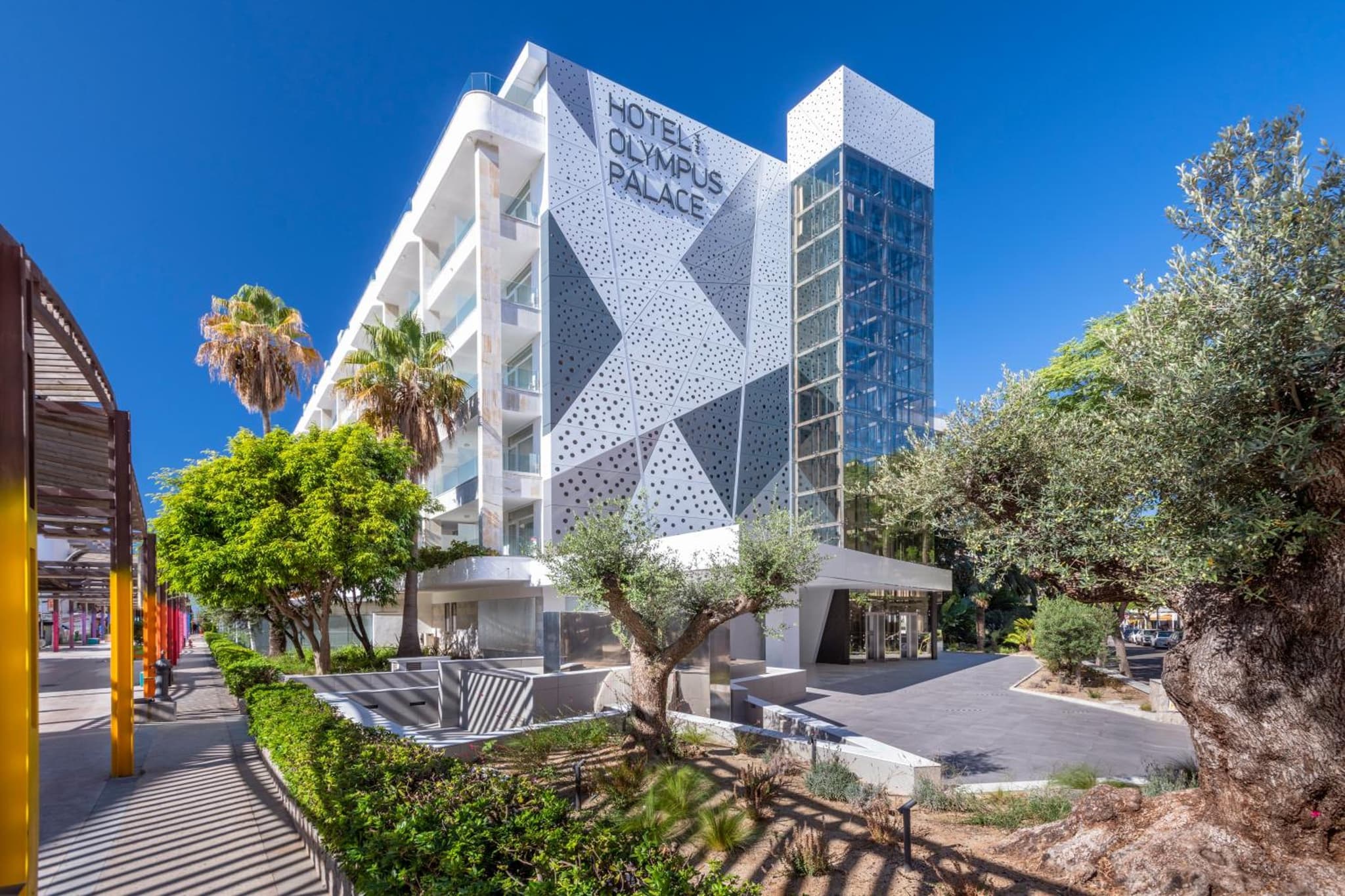 Hotel Olympus Palace, wedding venue in Salou, Spain