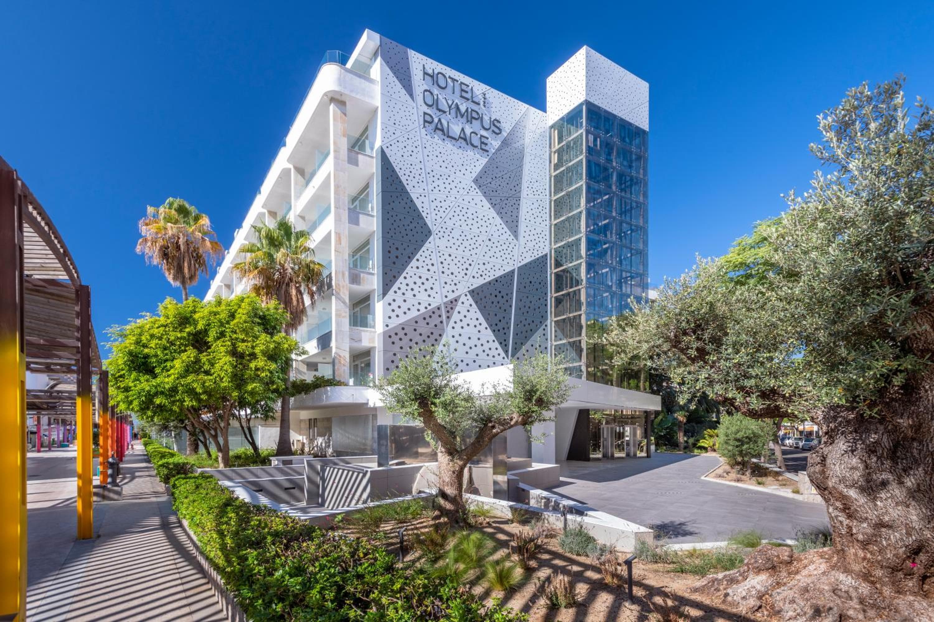 Hotel Olympus Palace, wedding venue in Salou, Spain