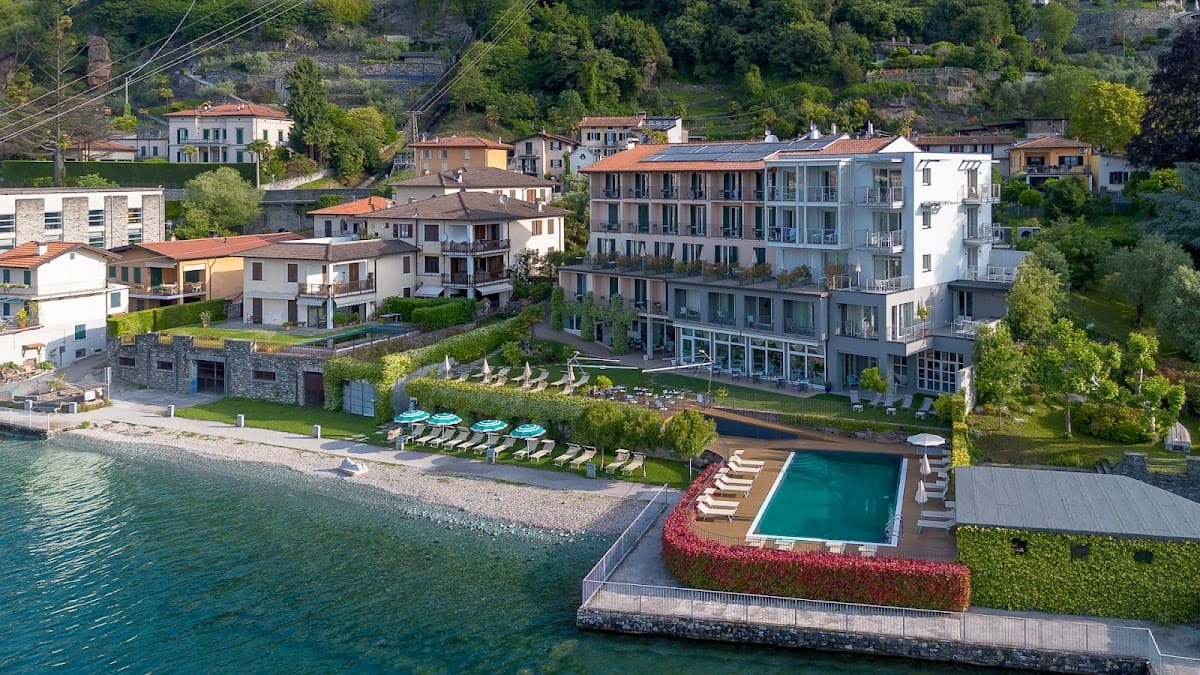 Hotel Regina - Beach & Restaurant: destination wedding venue in 22015 Gravedona ed Uniti CO, Italy