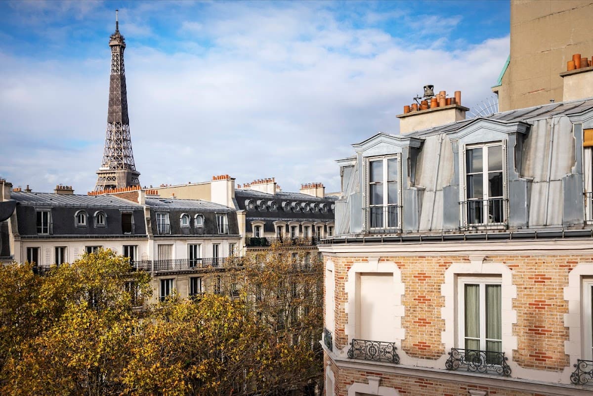 Hotel Relais Bosquet by Malone: destination wedding venue in 75007 Paris, France