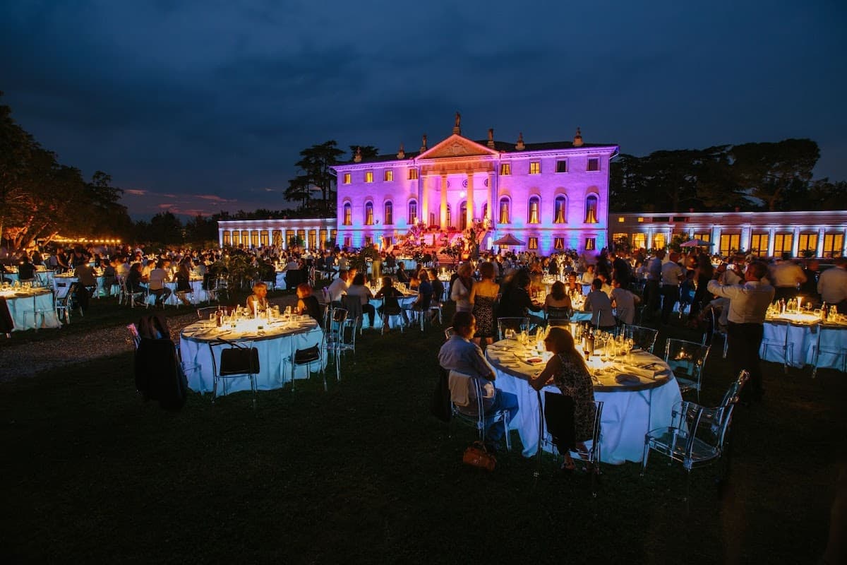 Hotel Relais Villa Cornér della Regina — destination wedding venue in 31050 Cavasagra TV, Italy