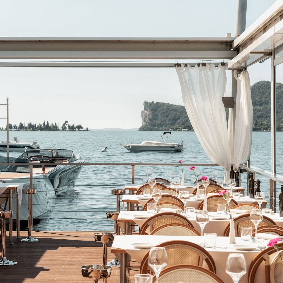 Hotel Ristorante Sogno: destination wedding venue in 25010 San Felice del Benaco BS, Italy