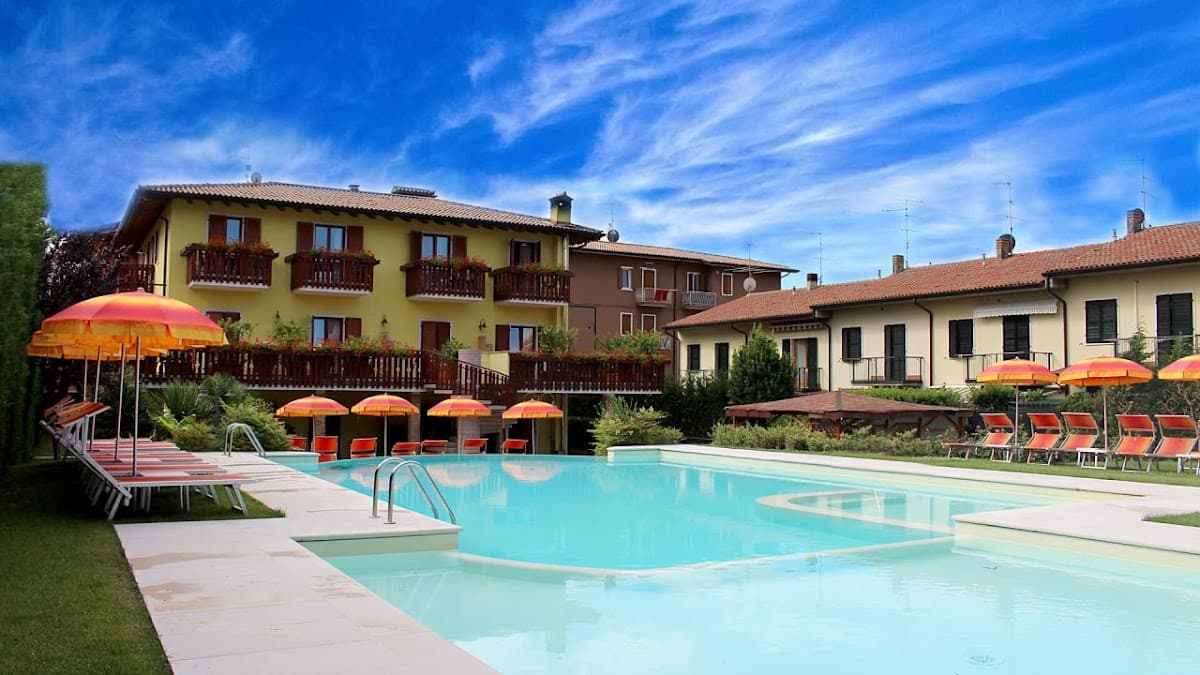 Hotel Romantic: destination wedding venue in 37010 Cavaion Veronese VR, Italy