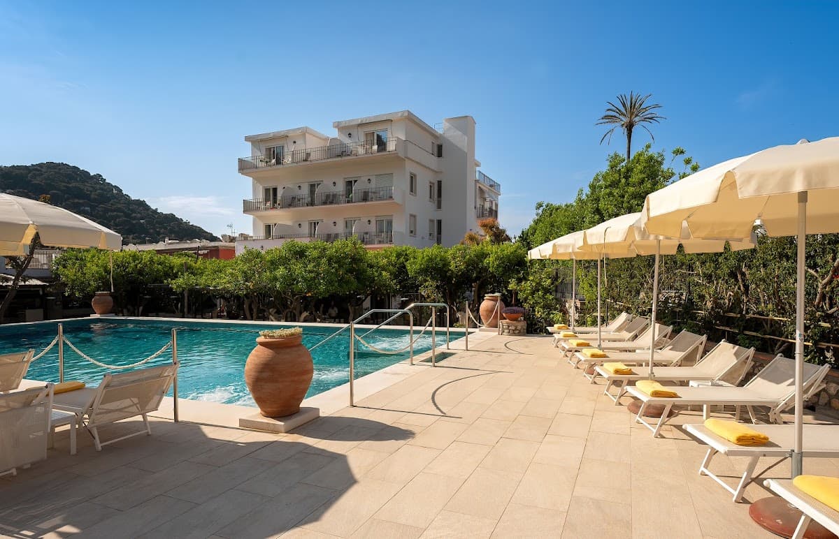 Hotel Syrene Capri: destination wedding venue in 80073 Capri NA, Italy