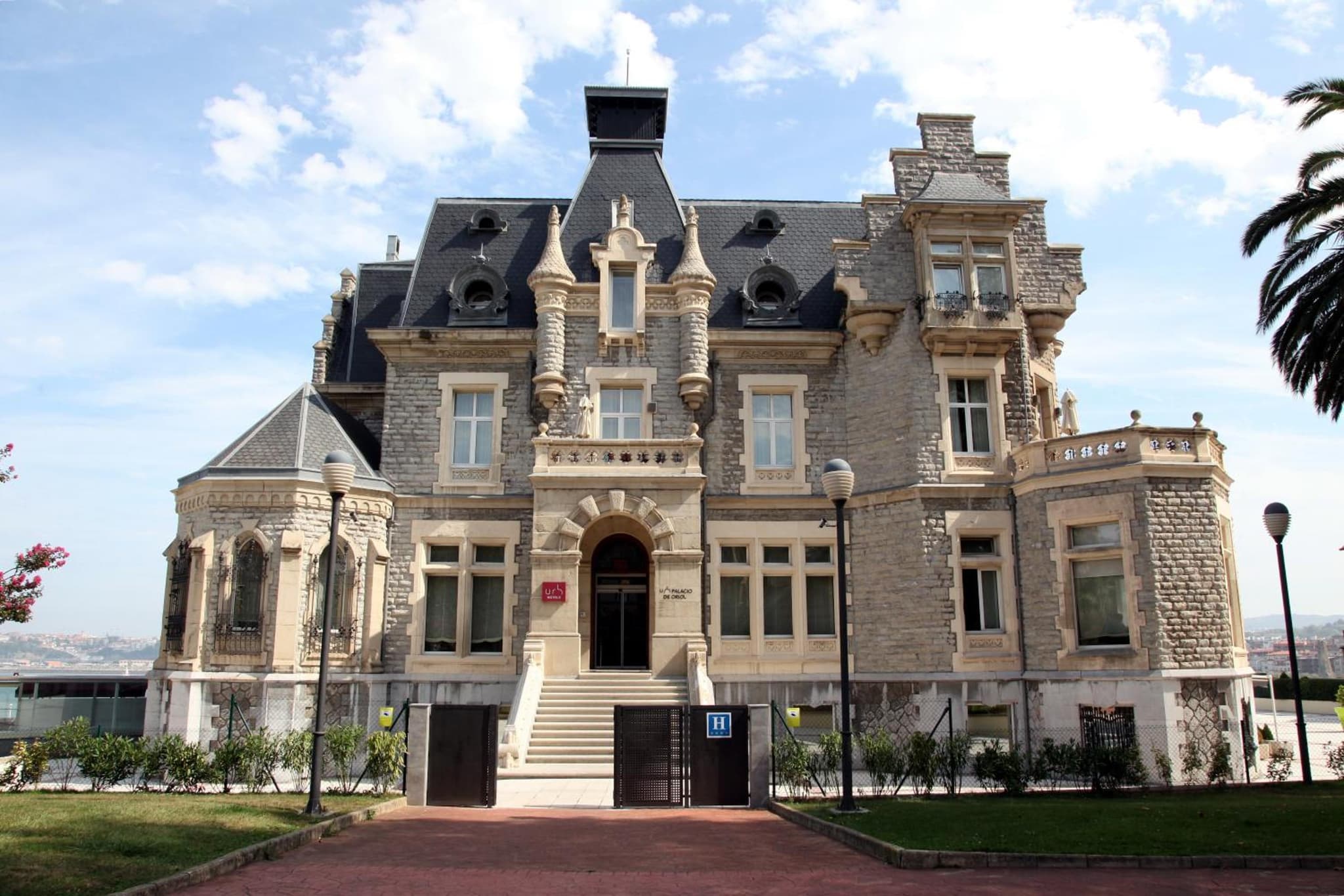 Hotel URH Palacio de Oriol, wedding venue in Santurtzi, Spain
