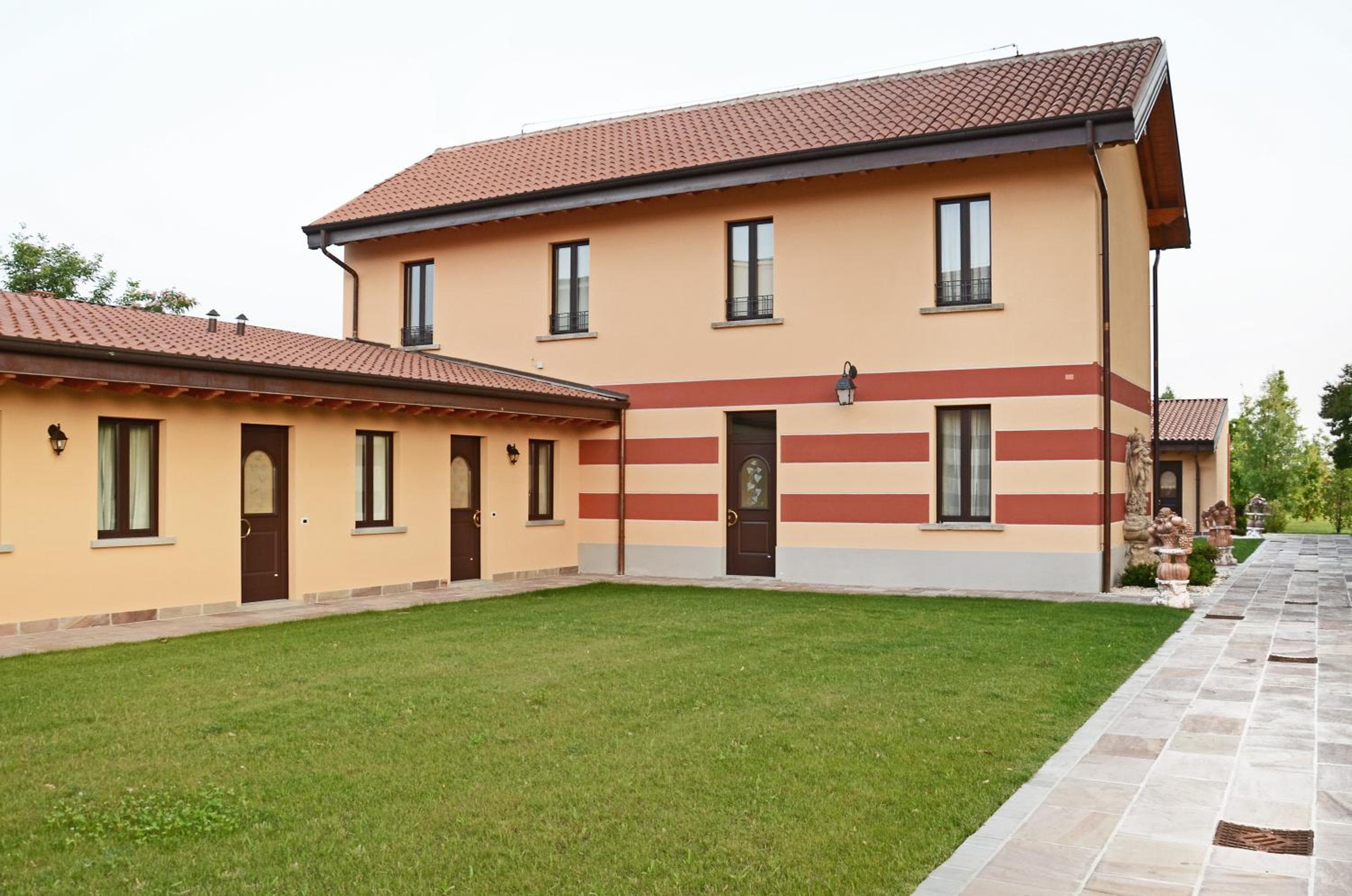Hotel Villa Borghesi, wedding venue in Cignone, Italy