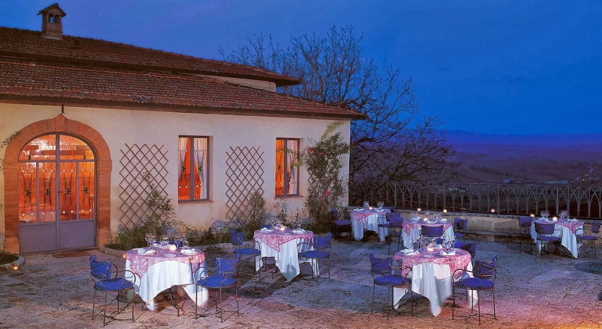 Hotel Villa San Lucchese — destination wedding venue in 53036 Poggibonsi SI, Italy