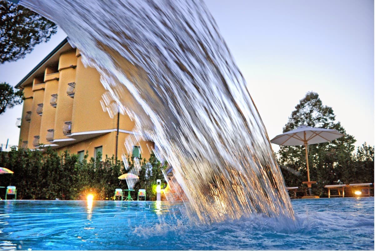 Hotel Villa Tiziana: destination wedding venue in 54100 Marina di Massa MS, Italy