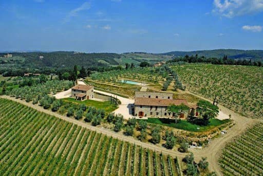 IL CELLESE FARMHOUSE: destination wedding venue in Castellina in Chianti, Italy