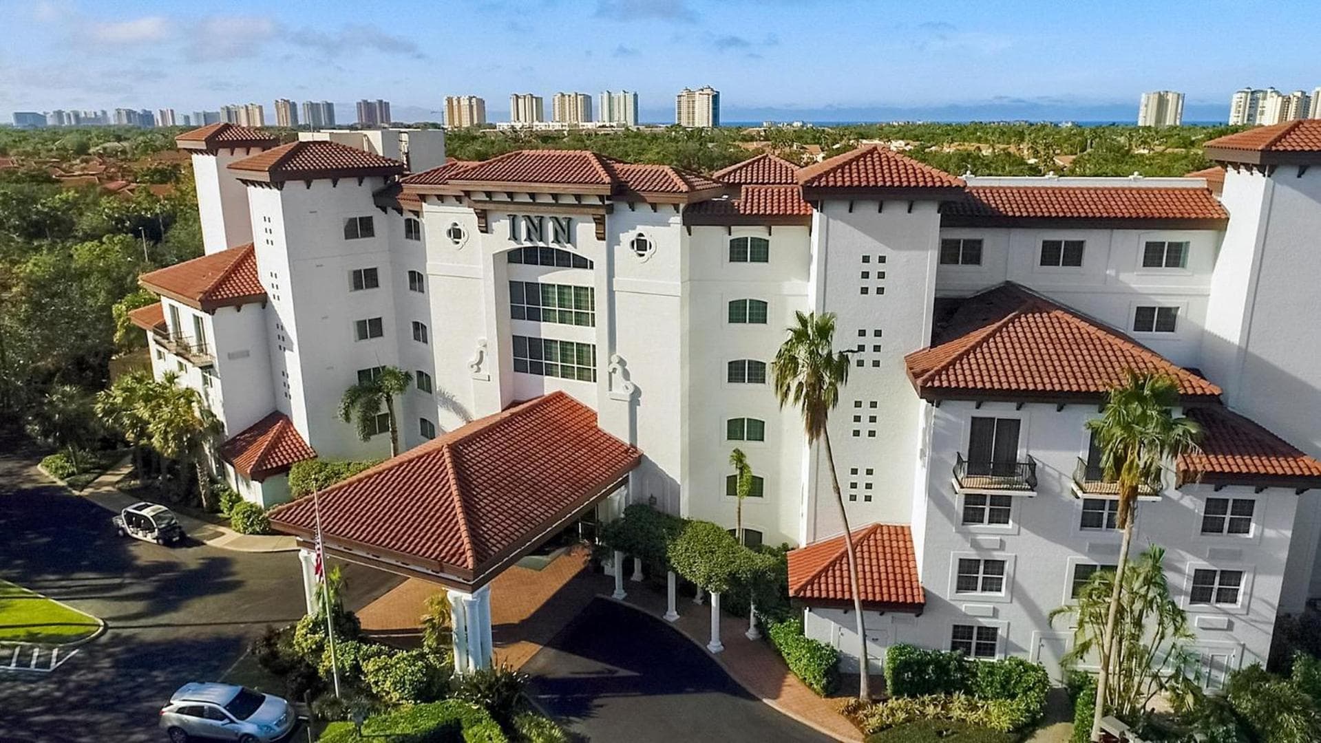 Inn at Pelican Bay, wedding venue in Naples, United States