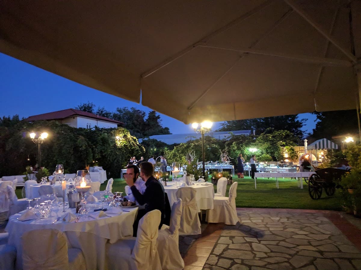 Κτήμα Kiwi Garden: destination wedding venue in Thermi 570 01, Greece