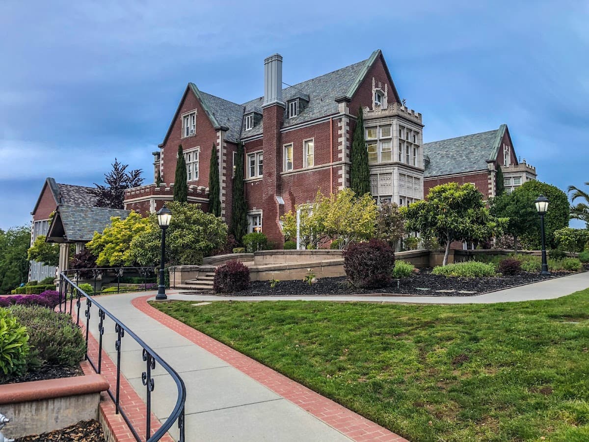 Kohl Mansion: destination wedding venue in CA 94010, USA