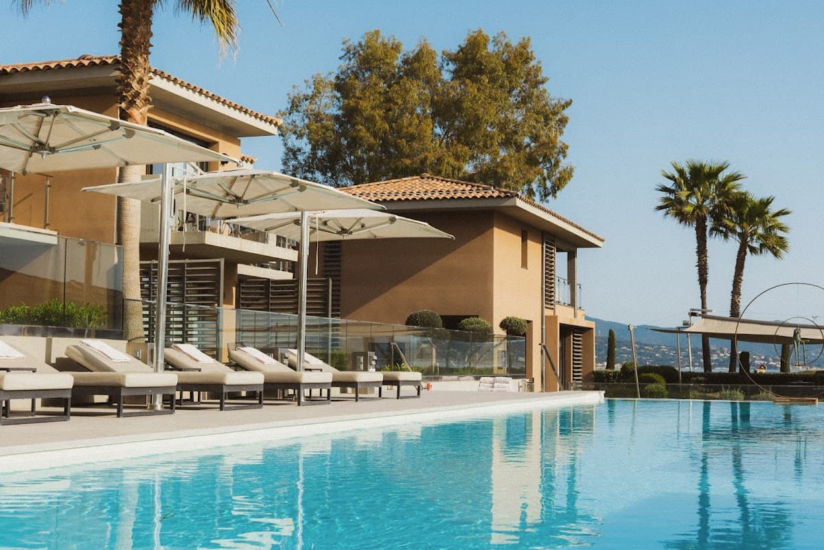 Kube Saint-Tropez Hôtel: destination wedding venue in 83580 Gassin, France