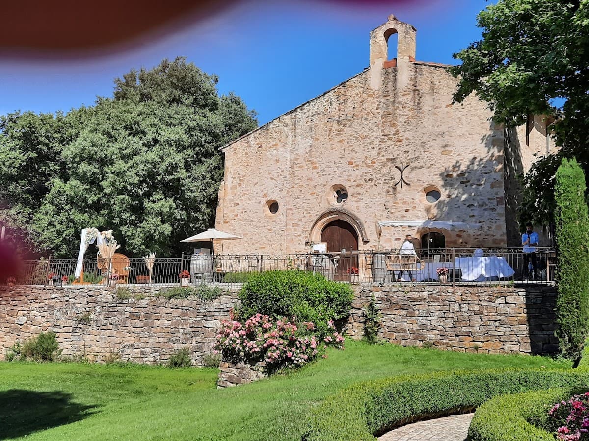 La Chapelle Saint Bacchi — destination wedding venue in 13490 Jouques, France