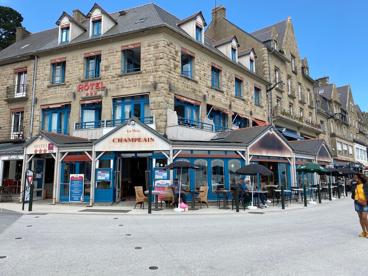 La Mère Champlain - Restaurant ET Hôtel: destination wedding venue in 35260 Cancale, France