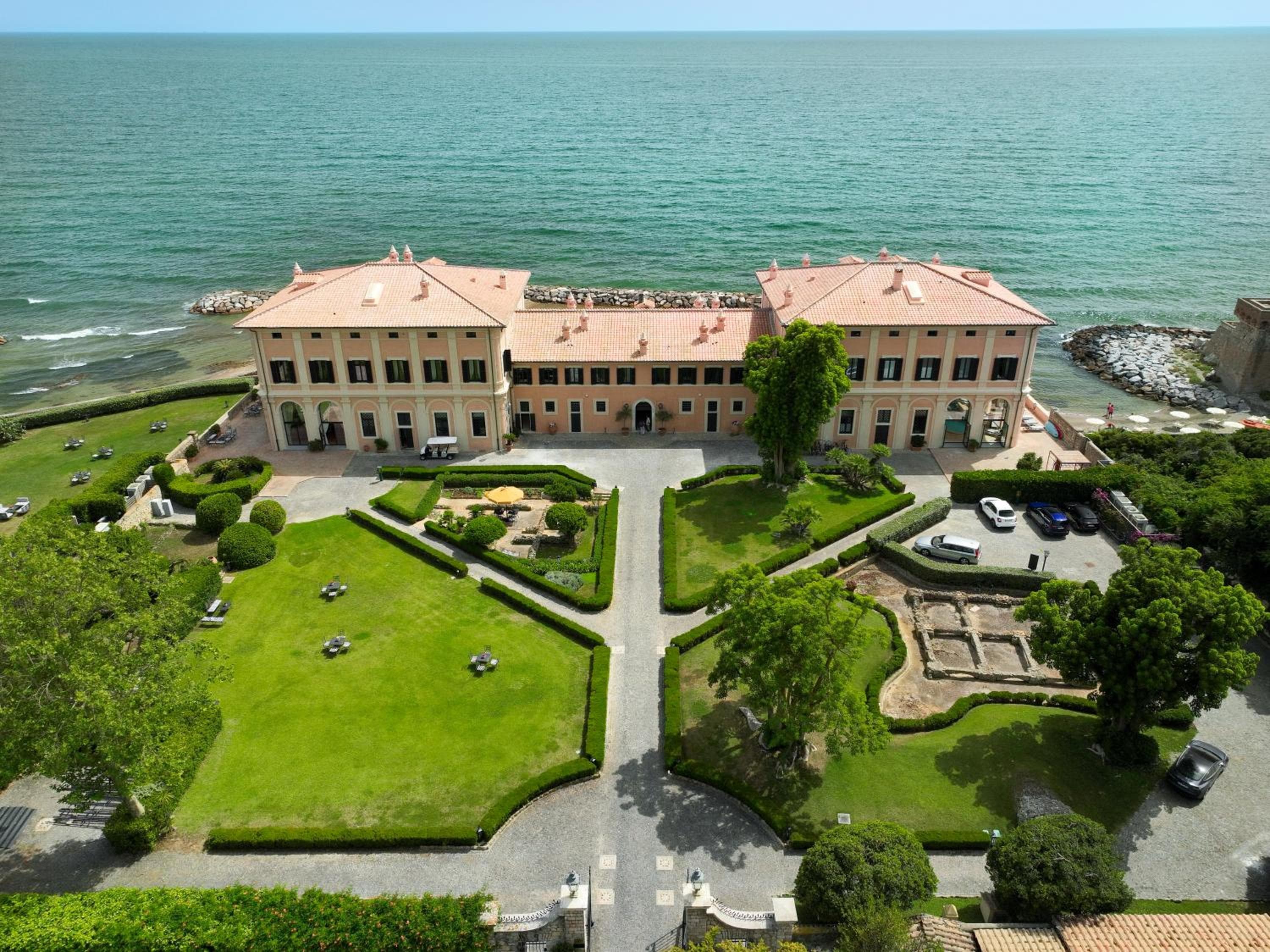 La Posta Vecchia Hotel Ladispoli, wedding venue in 00055 Ladispoli RM, Italy