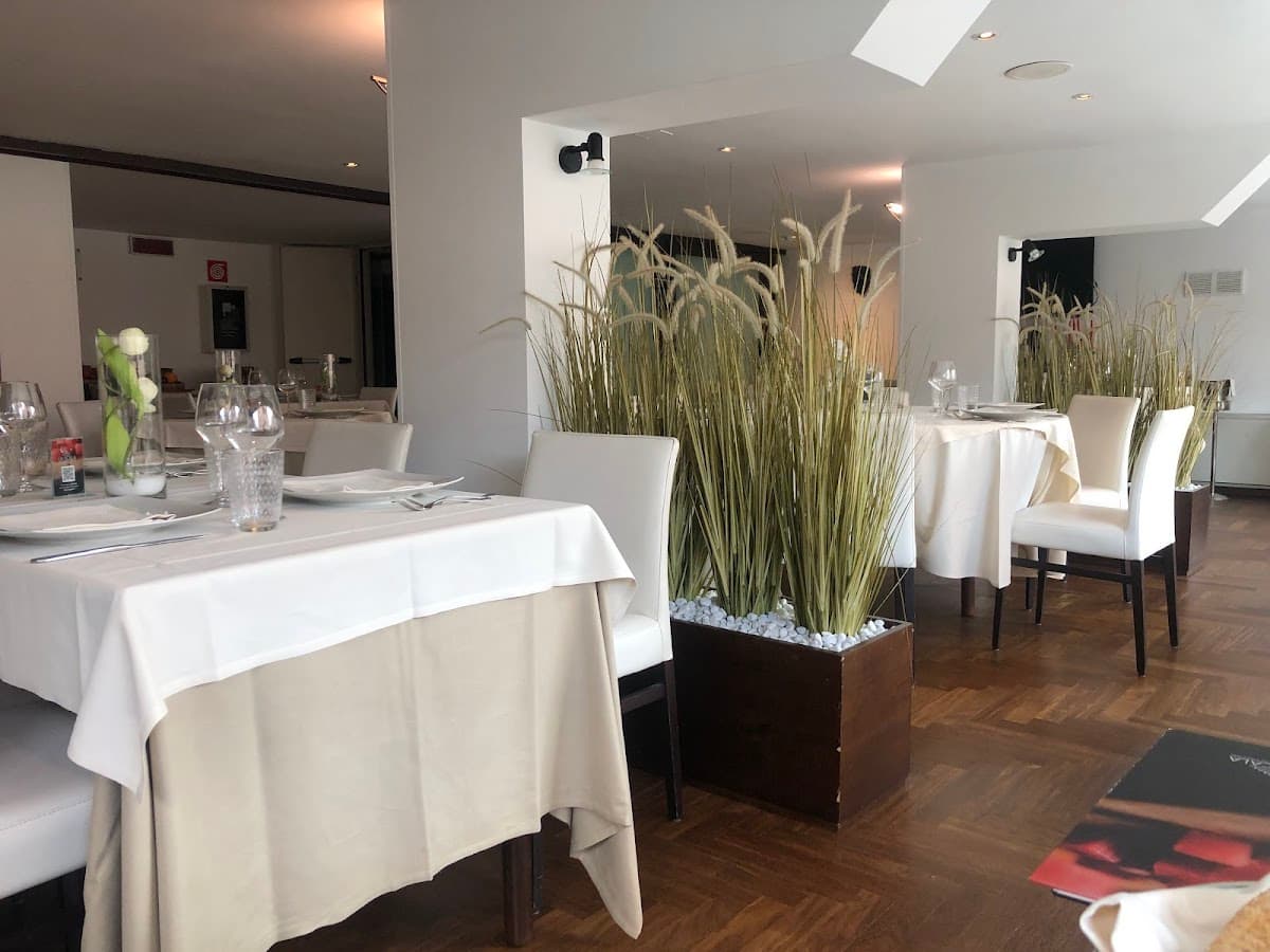 La Scala Restaurant in Cagliari: destination wedding venue in 09122 Cagliari CA, Italy
