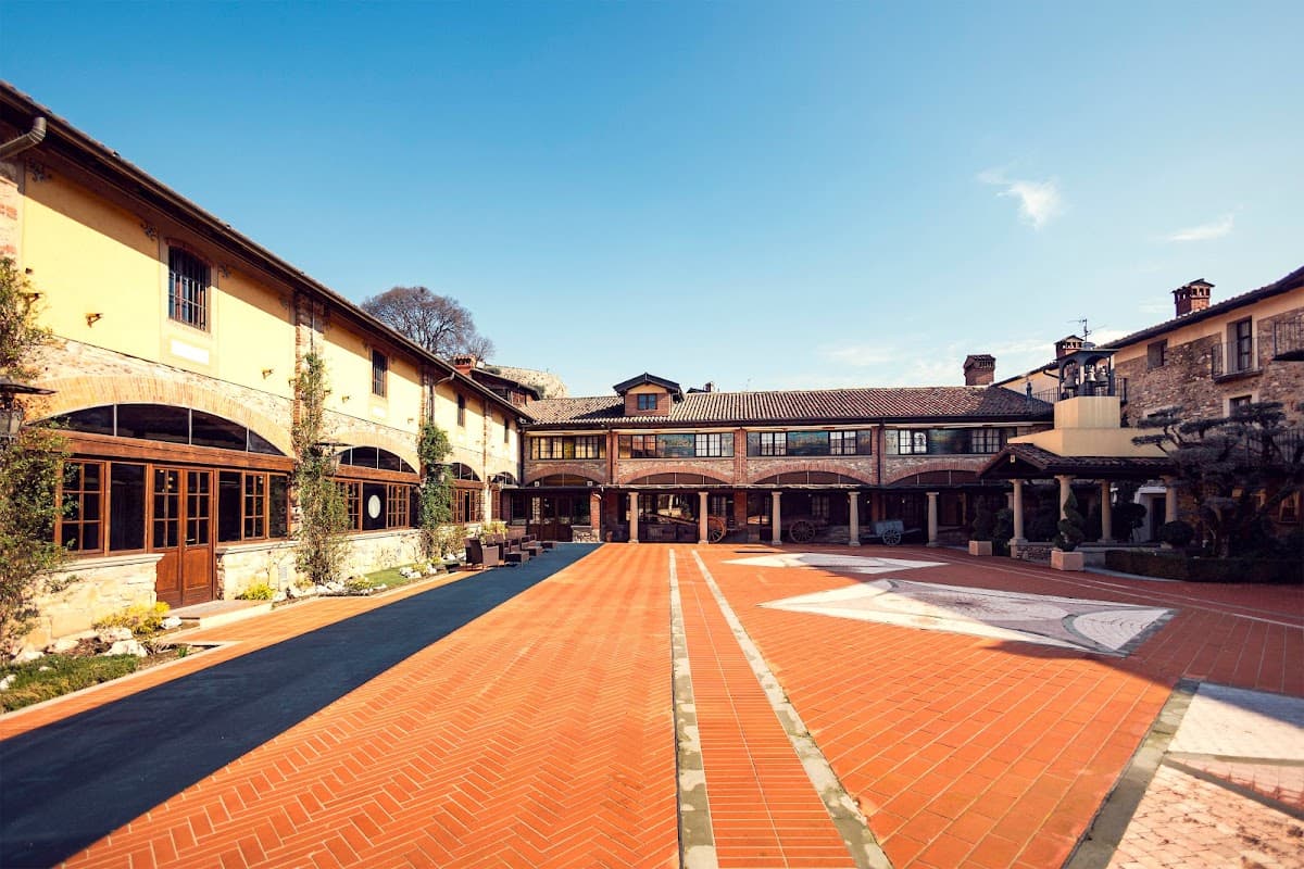 La Vecchia Filanda: destination wedding venue in 24060 Brusaporto BG, Italy