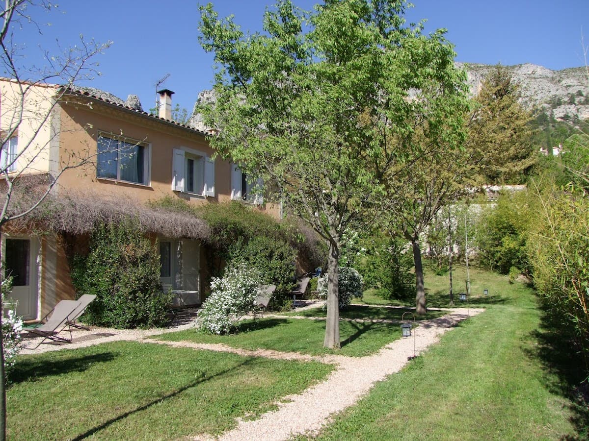 Le Mas du Loup: destination wedding venue in 04360 Moustiers-Sainte-Marie, France