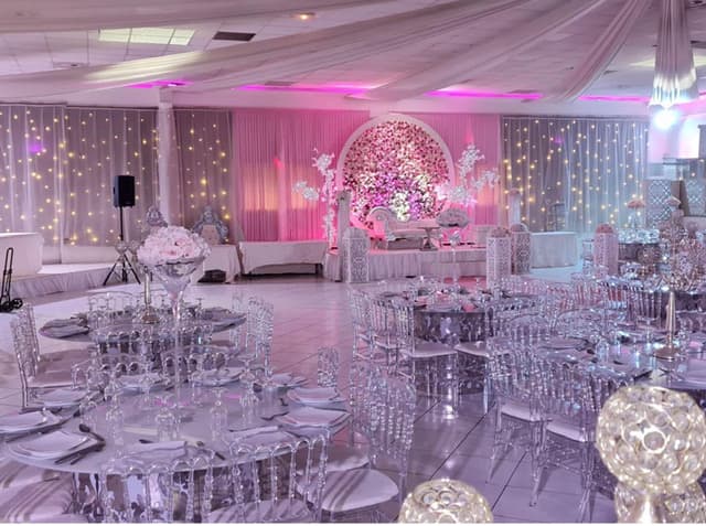 Le Saphir: destination wedding venue in 95190 Fontenay-en-Parisis, France