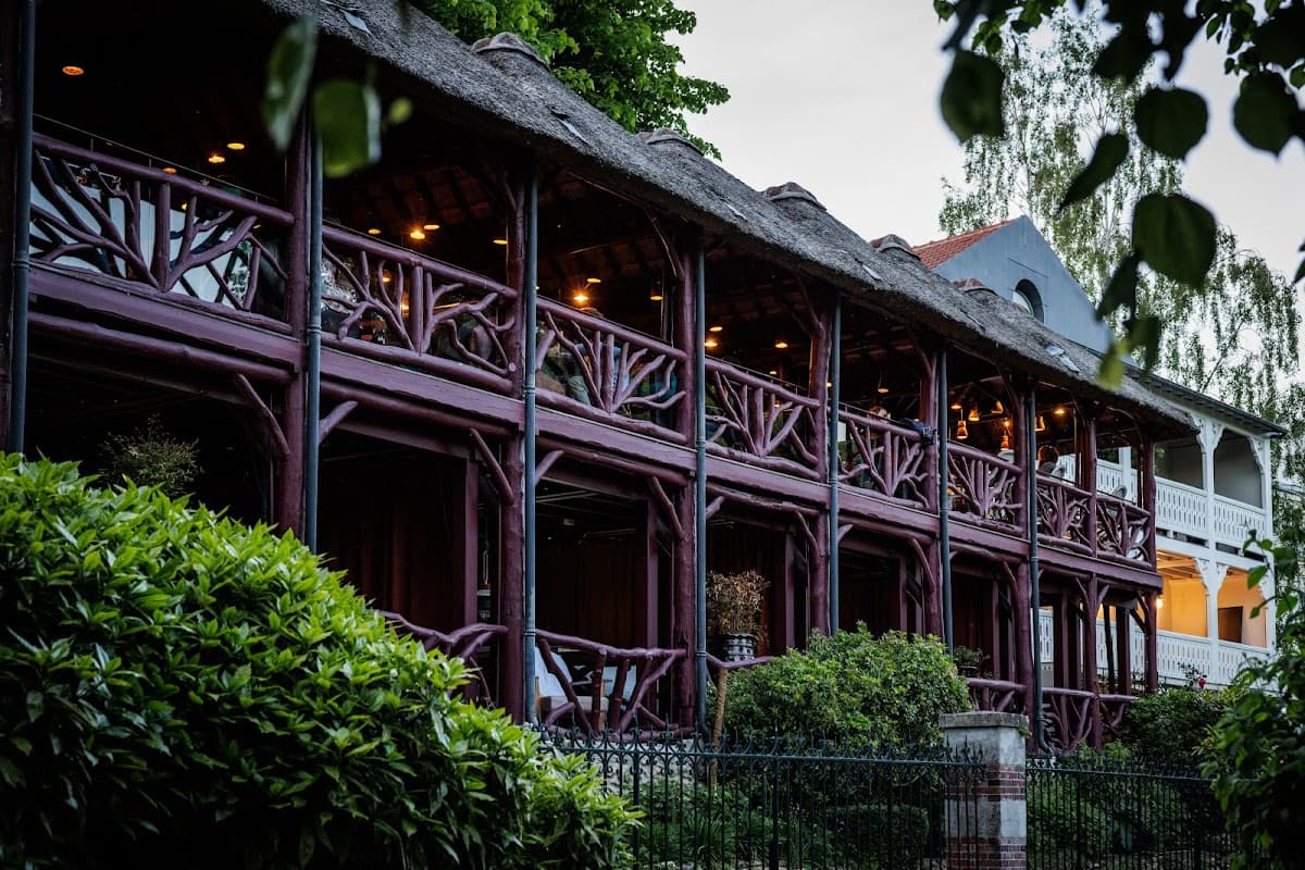 Les Etangs de Corot Hôtel, Restaurants & Spa - Relais & Châteaux — destination wedding venue in 92410 Ville-d'Avray, France
