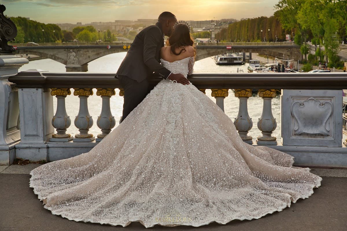 LES MARVELOUS STUDIO: destination wedding venue in 93100 Montreuil, France