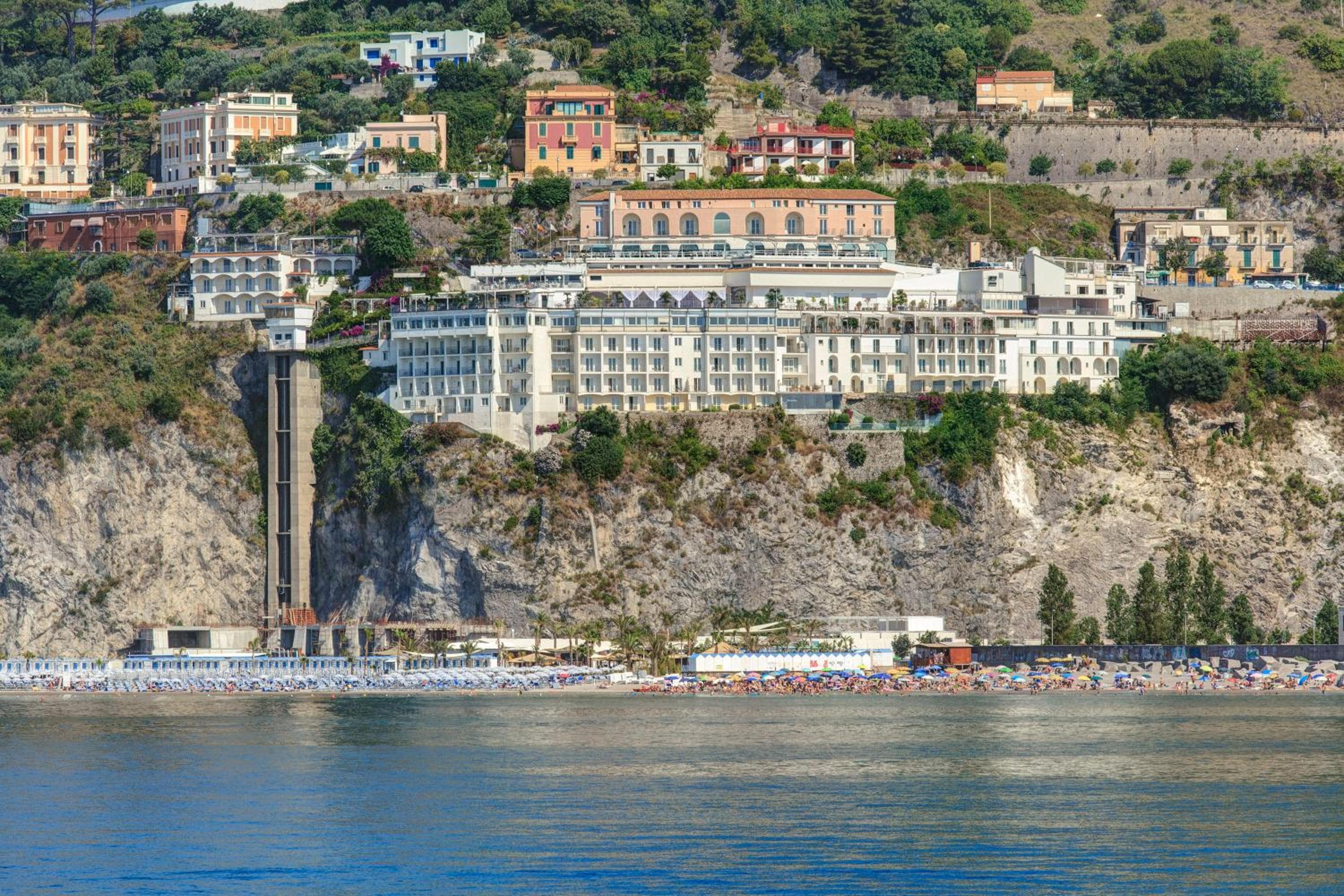 Lloyd's Baia Hotel, wedding venue in Salerno, Italy