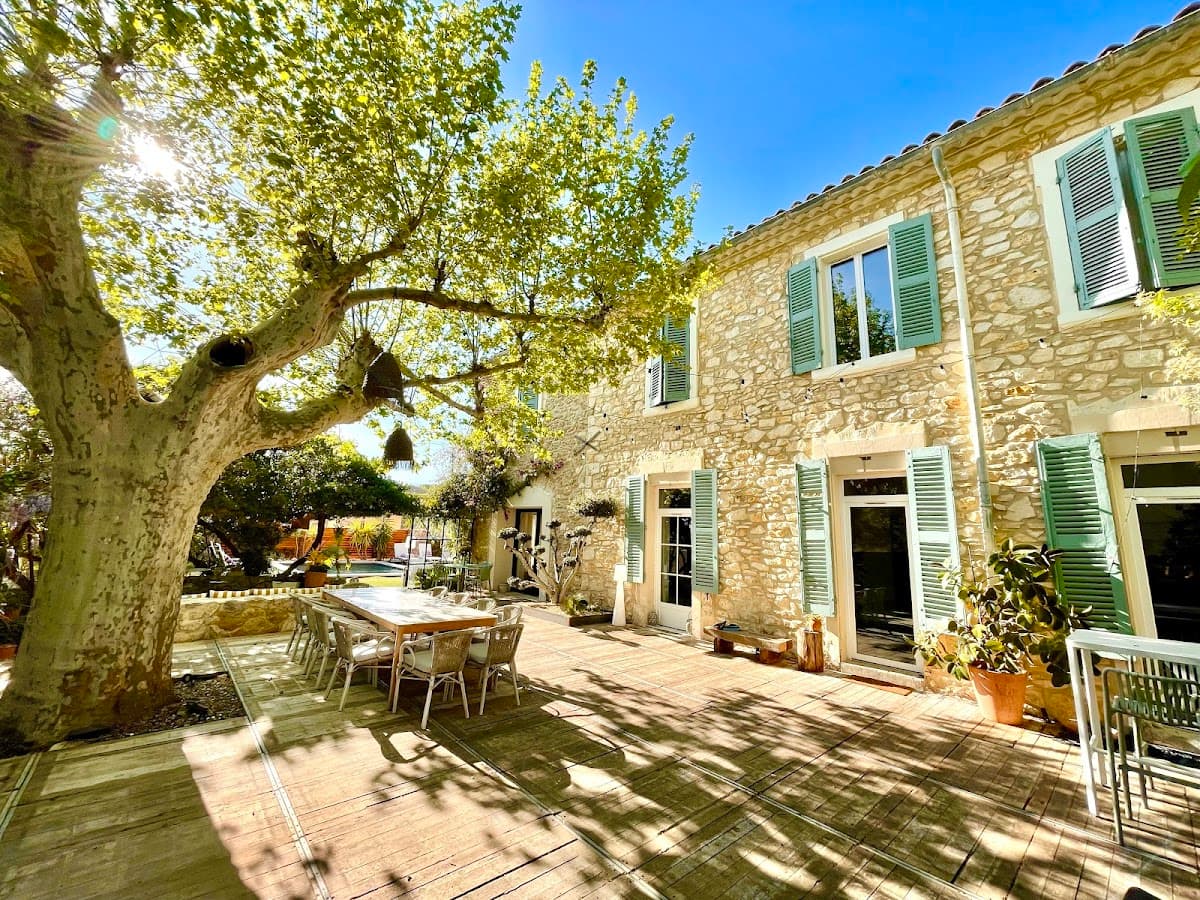 Maison Florence Ivakno Hôtel de charme et confidentiel — destination wedding venue in 13111 Coudoux, France