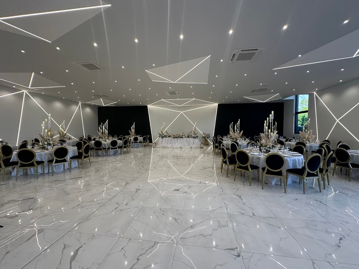 Majestic Eventi: destination wedding venue in 46040 Zona Artigianale MN, Italy