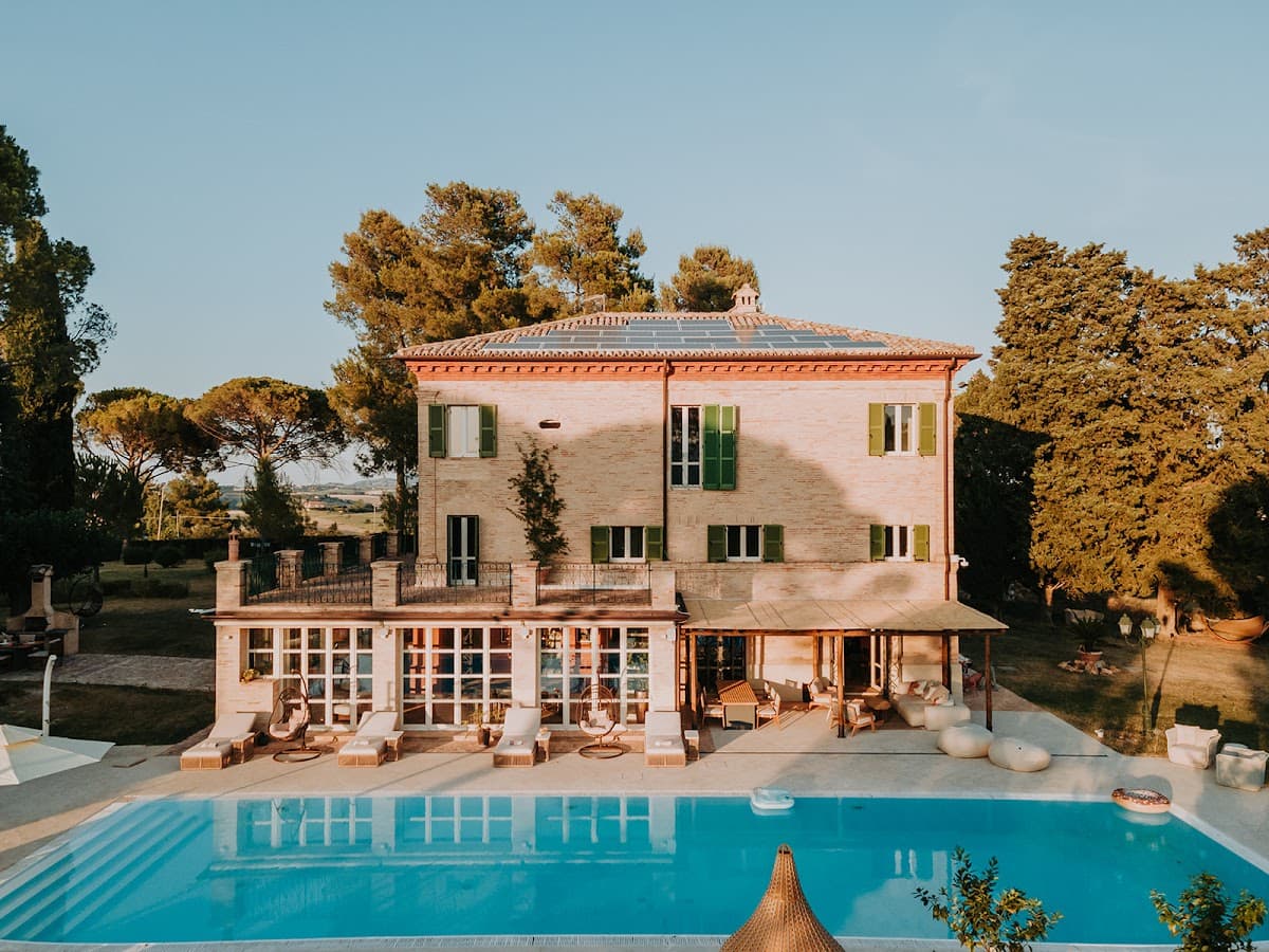 Maniero Montecassiano: destination wedding venue in Montecassiano, Italy