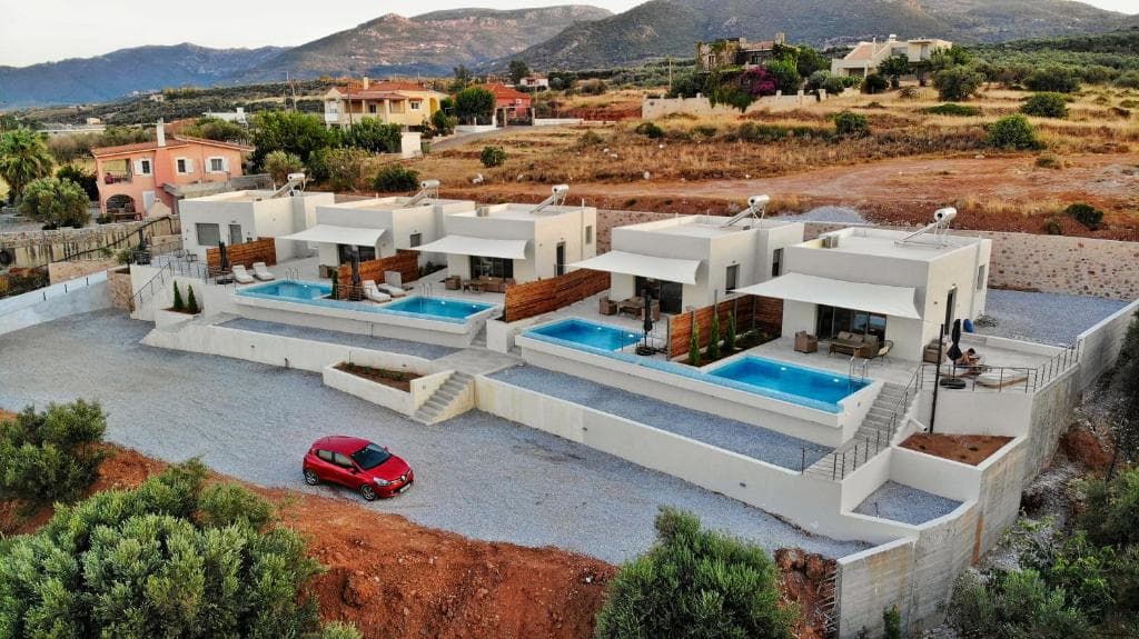 Manifesto Suites: destination wedding venue in Trochalia 230 70, Greece