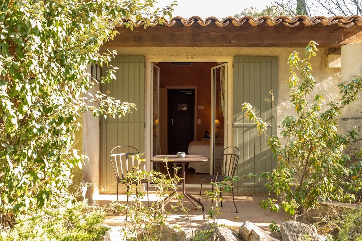 Mas de Fauchon: destination wedding venue in 13760 Saint-Cannat, France